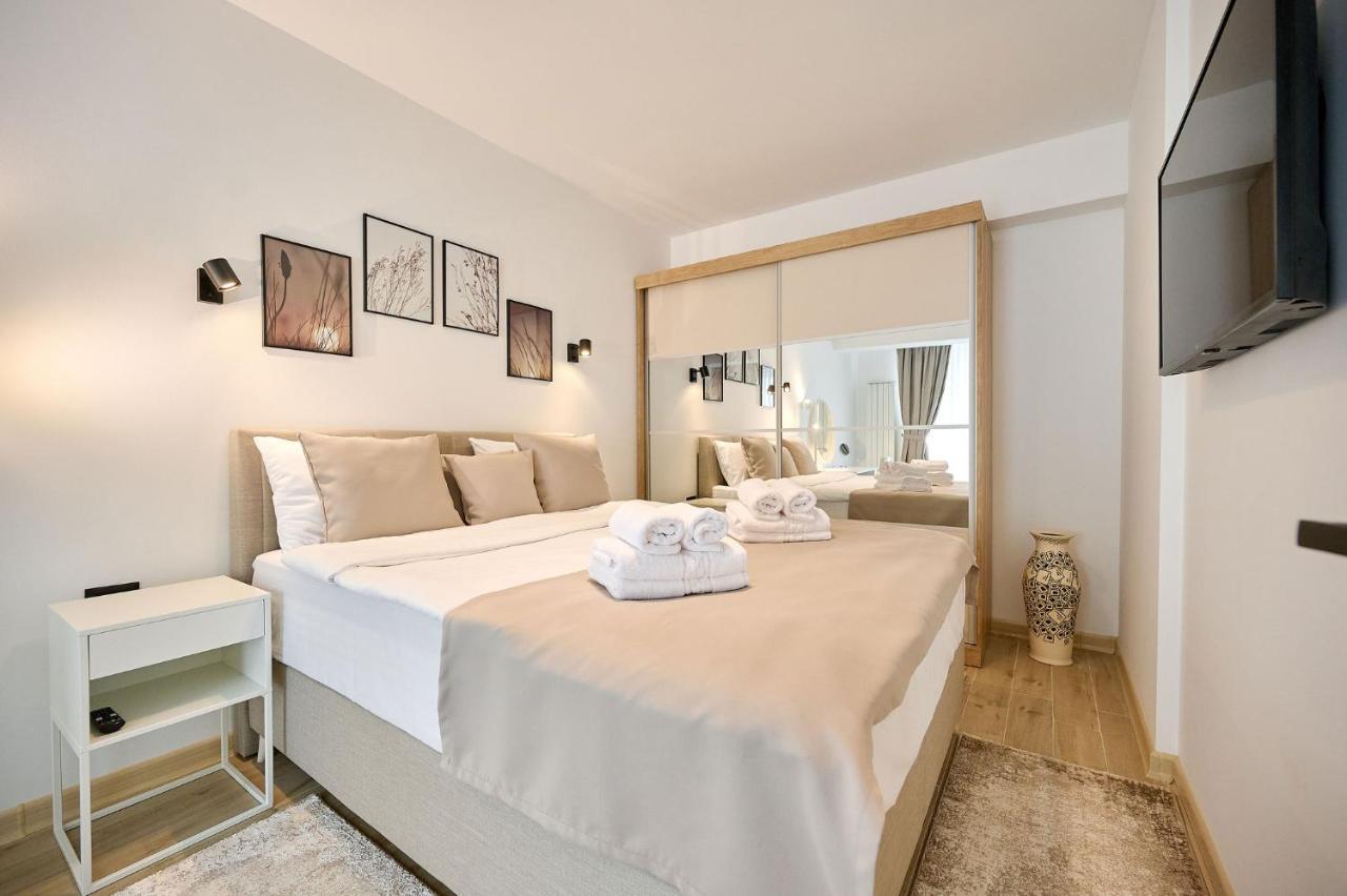Newvision Apartment In Infinity Beach Resort - Parking Mamaia Esterno foto