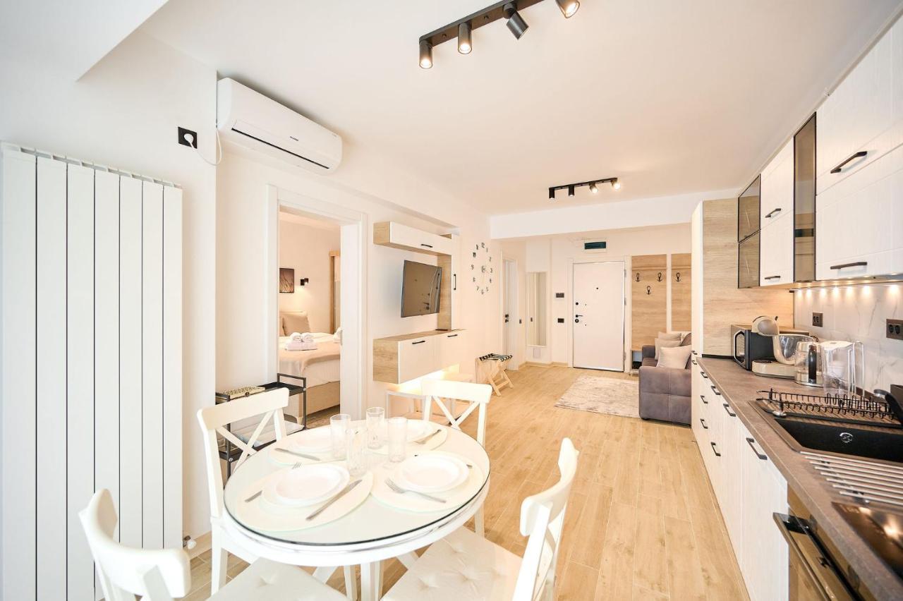 Newvision Apartment In Infinity Beach Resort - Parking Mamaia Esterno foto