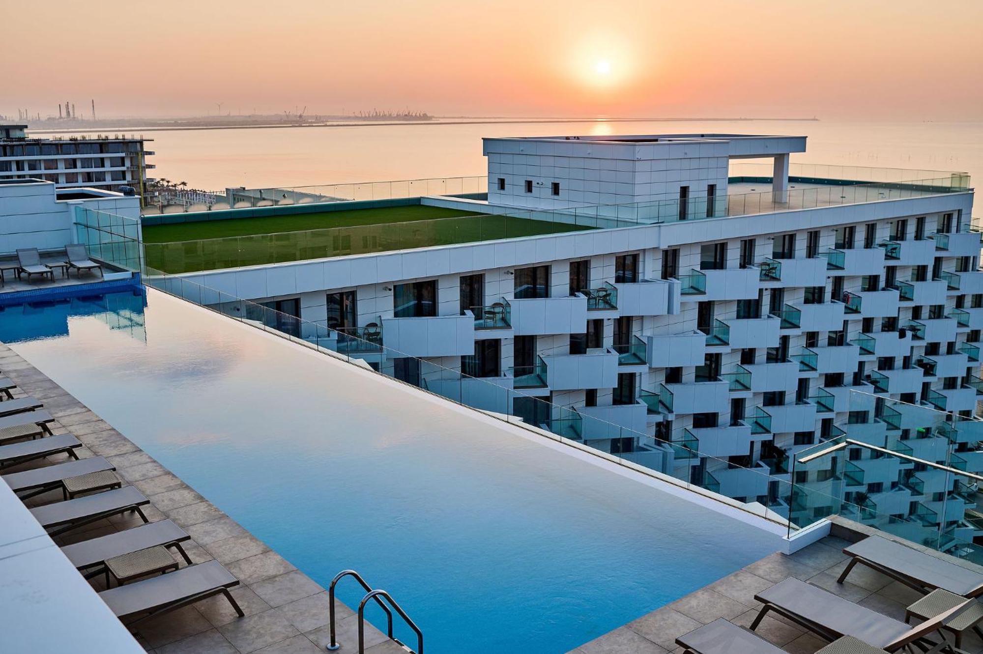 Newvision Apartment In Infinity Beach Resort - Parking Mamaia Esterno foto